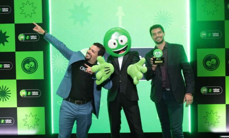 Luis Parcus e Bruno goncalves, vencedores do premio reclame aqui 2024